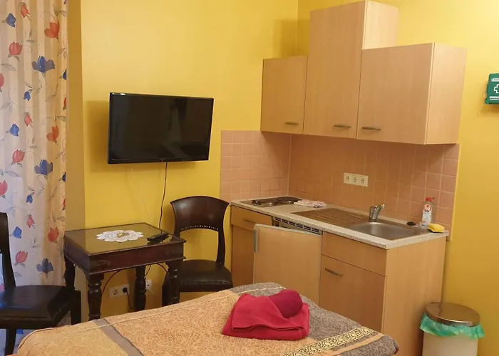 Pension Michael Berlin